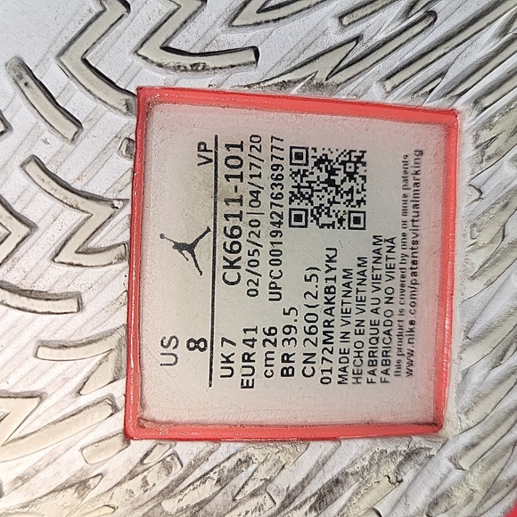 Jordans - Picture 7 of 8